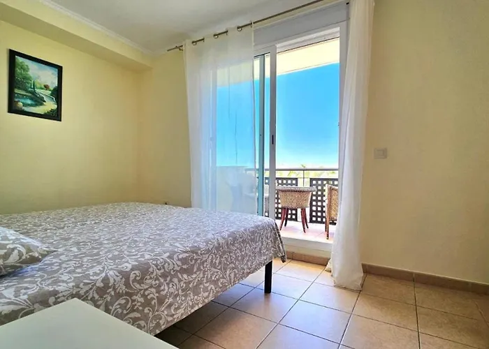 Big And Beautiful House أذيخي